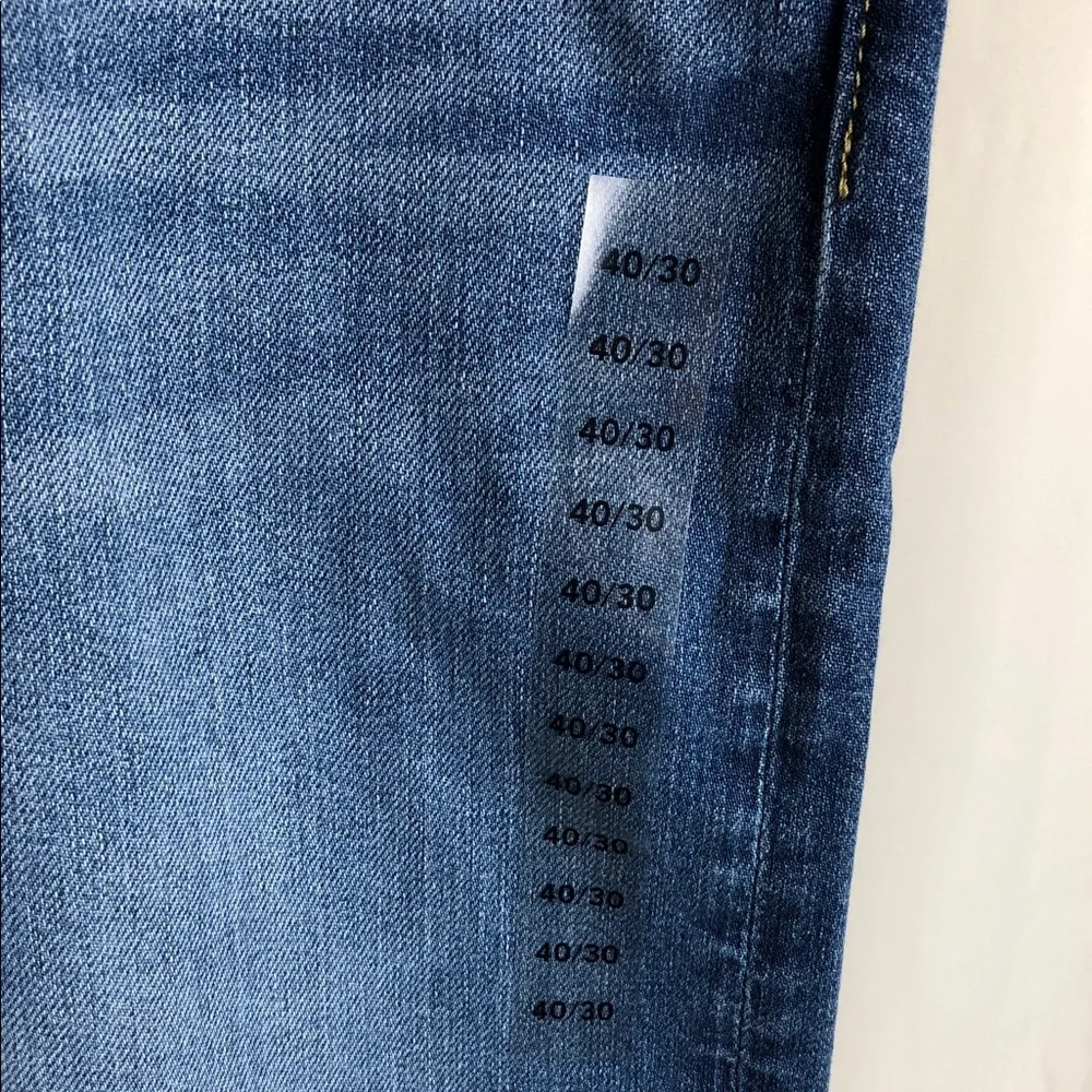 American Eagle Outfitters Men's Athletic Fit Blue Jeans 40x30 (M1)